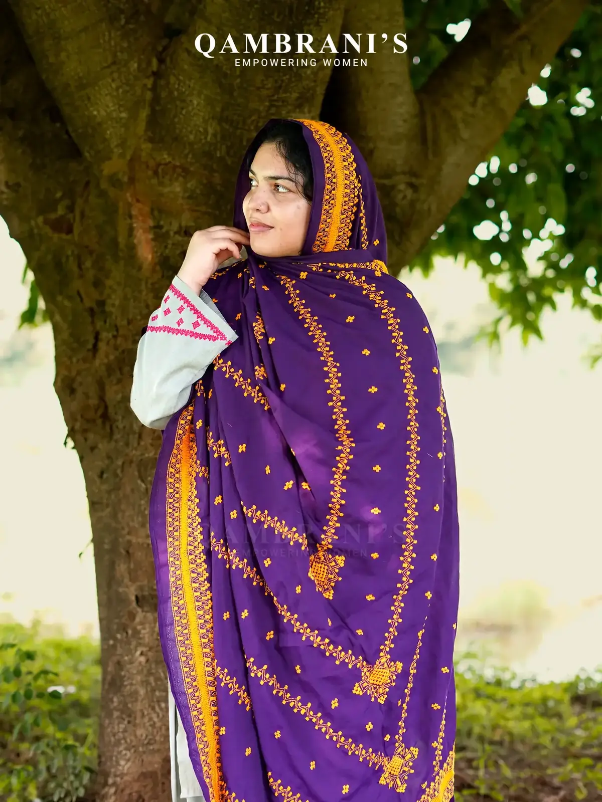 Royal Saffron detail 2